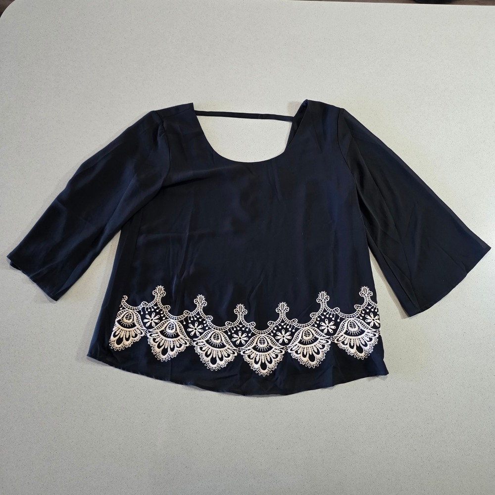 Lost April by Naked Zebra Black Lace Hem Bell Sleeve Blouse Small